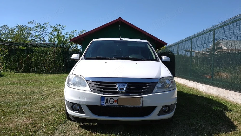 Dacia Logan Laureate 1.2 16V   2011   218.000 km   Unic proprietar