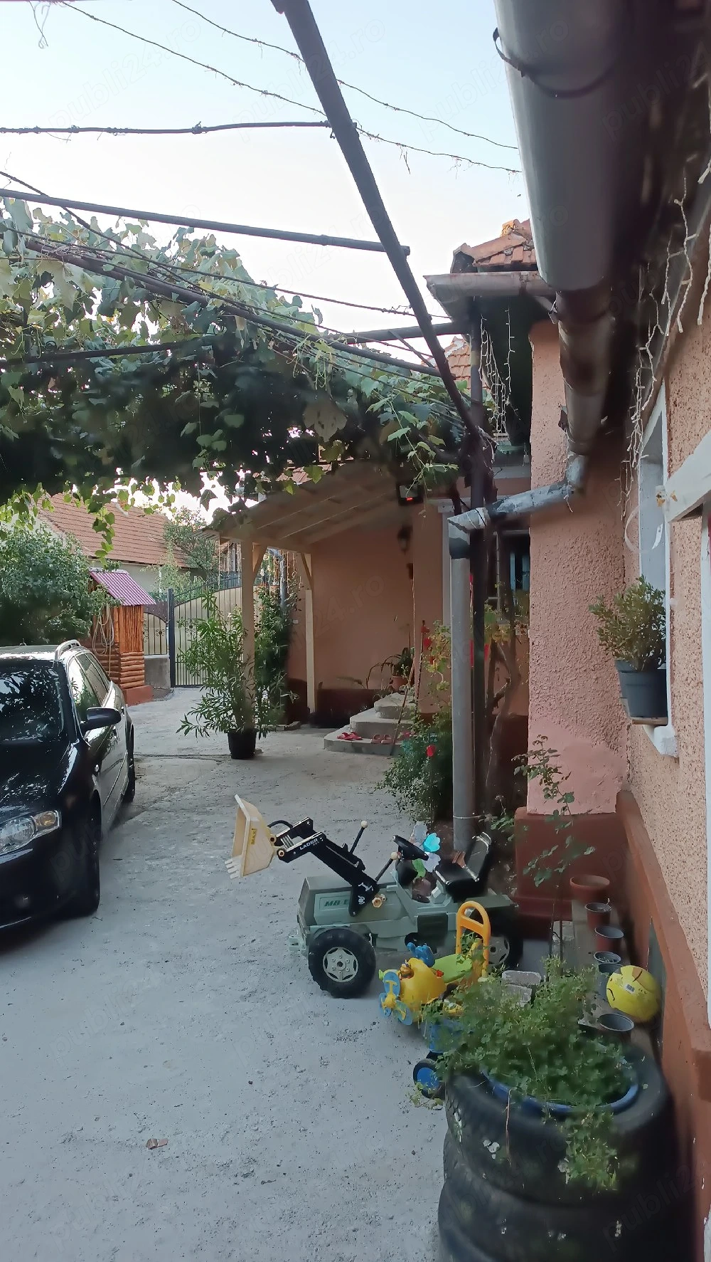 Vând casa sau schimb cu apartament in Aleșd 