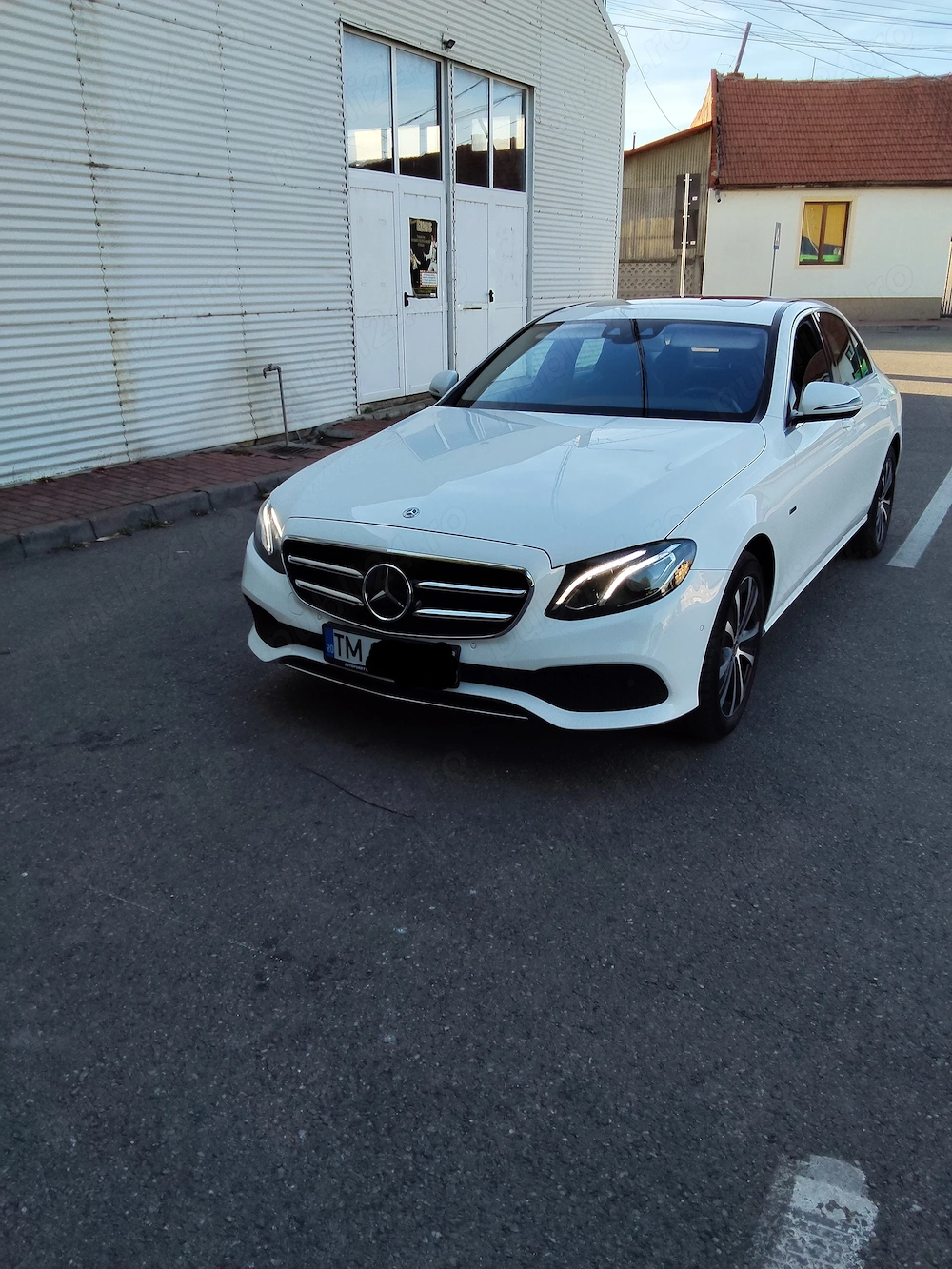 Vand Mercedes Benz E 300 de   plug-in hybrid