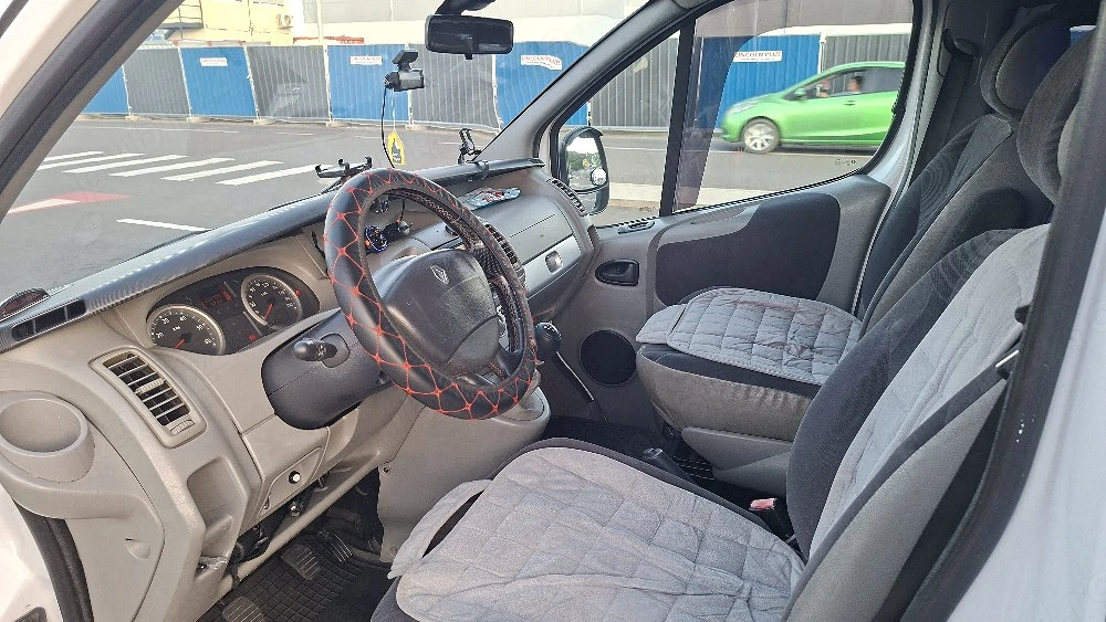 vand renault trafic 2008 7+1 locuri 