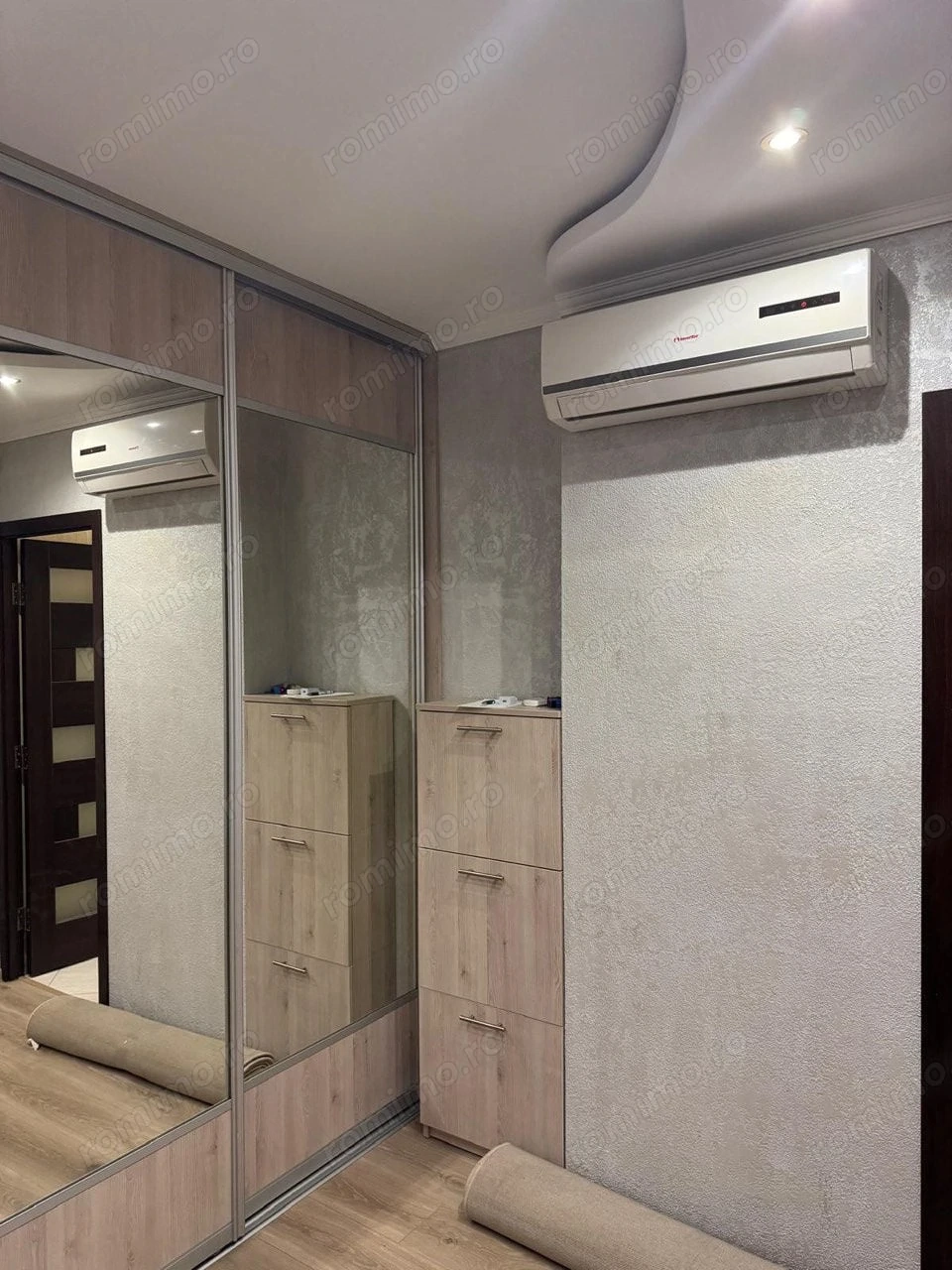 Apartament de inchiriat 3 camere Piata Veteranilor