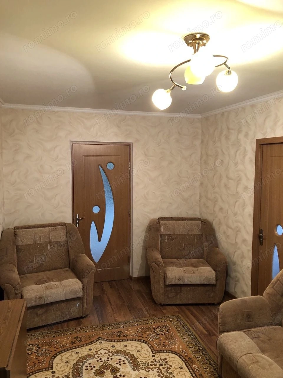 Propun spre inchiriere apartament cu doua camere in zona Unirii