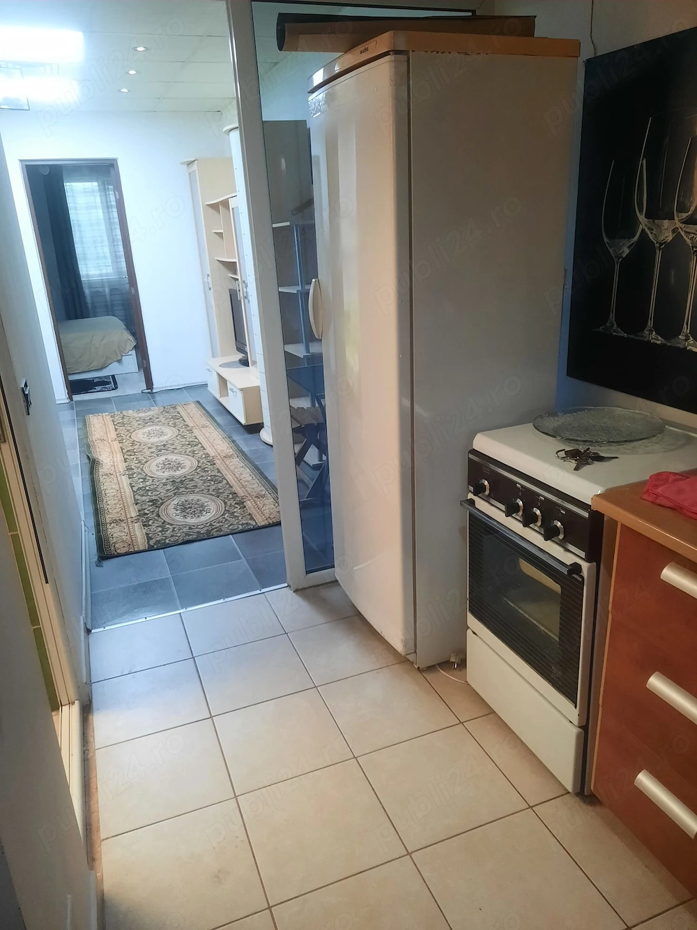 Inchiriez apartament 2 camere, Parter Piata Rahova langa sectia 19 de politie