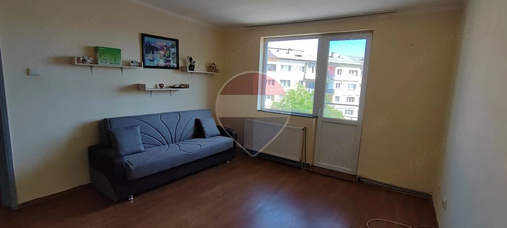 Apartament 2 camere de Închiriat! Se acceptă animale de companie!