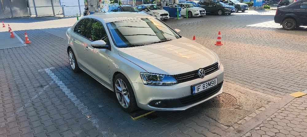Vând Volkswagen Jetta 1.2 TSI 194k