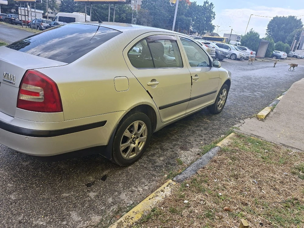Vând Skoda Octavia 1.6 Benzină 