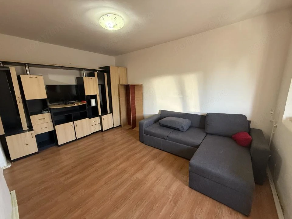 Apartament cu o camera, 26 mp utili - Complexul Studentesc