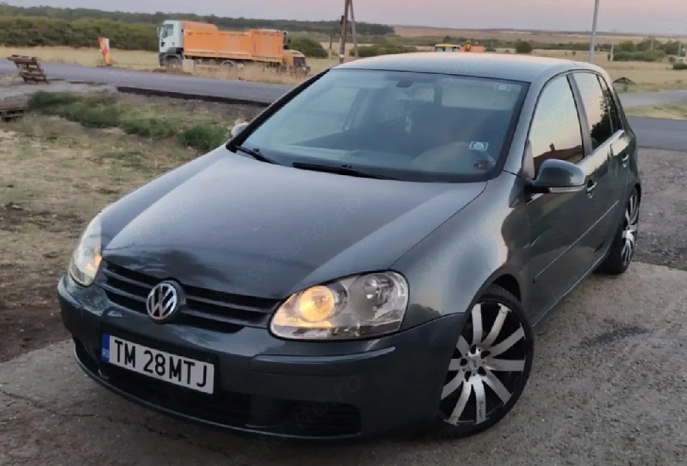 Golf 5 2.0 tdi 6 trepte  manual fiscal pe loc