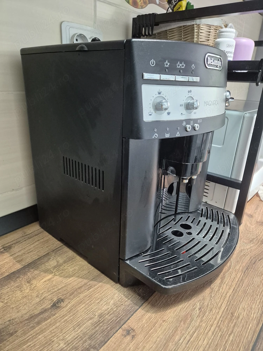 Espressor automat De'Longhi Magnifica ESAM 3000