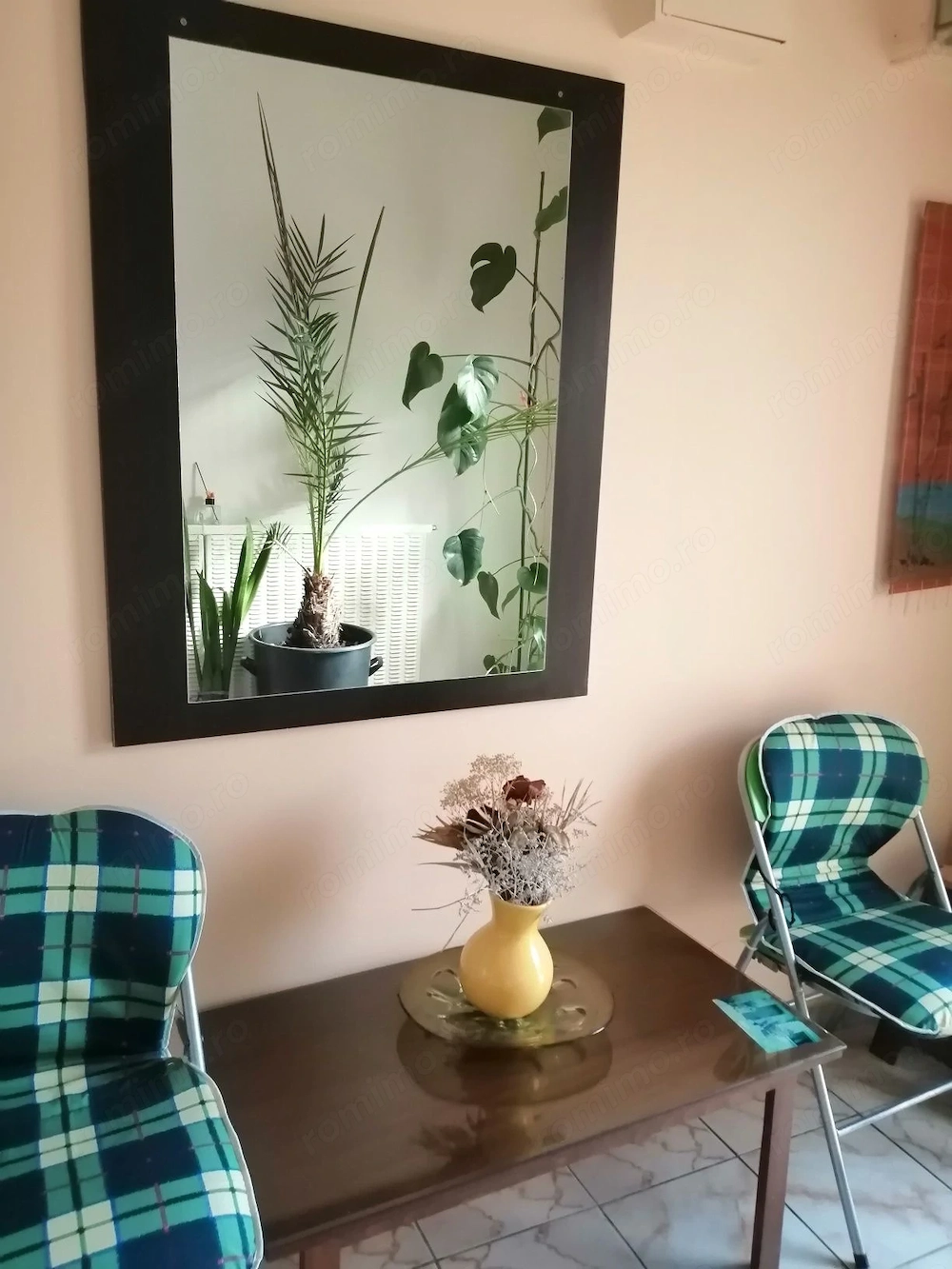 Închiriez 1 camera cu grup sanitar