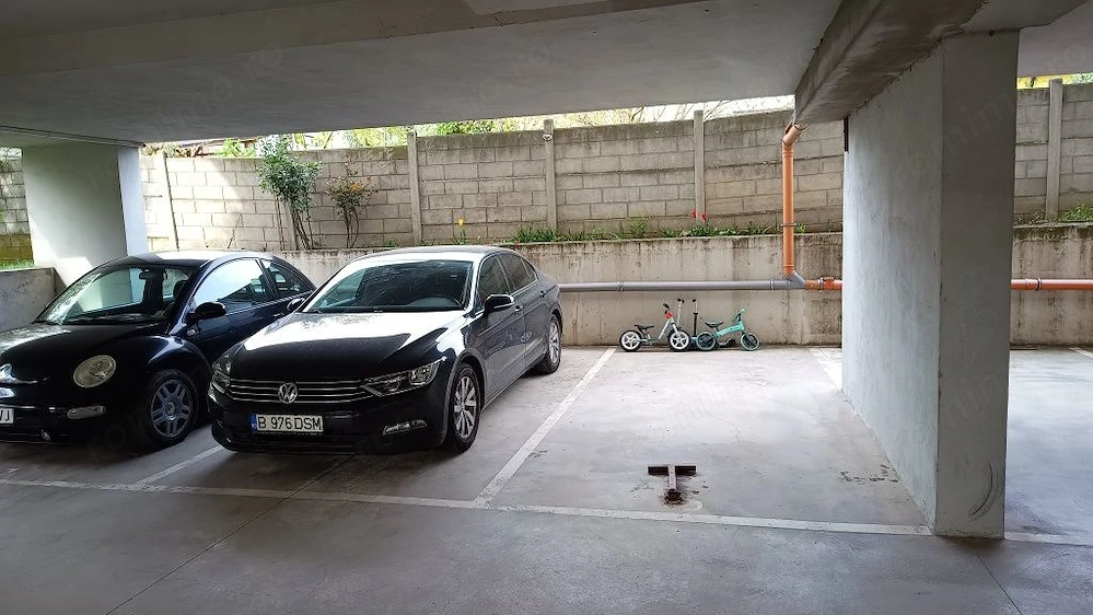 2 camere plus loc de parcare in proprietate