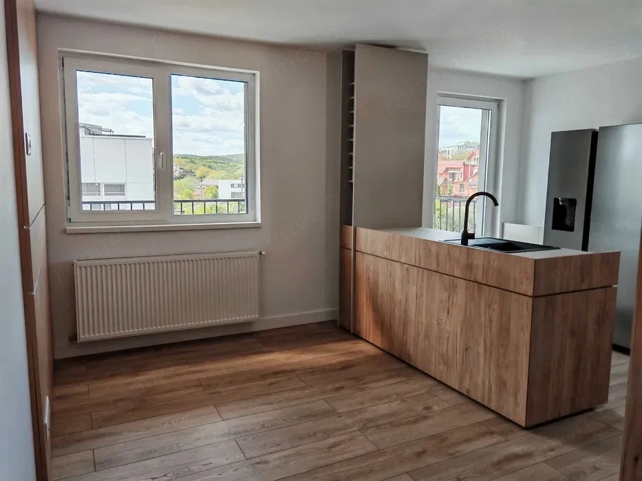 Apartament 2 camere decomandat, parcare subterana, zona Lidl