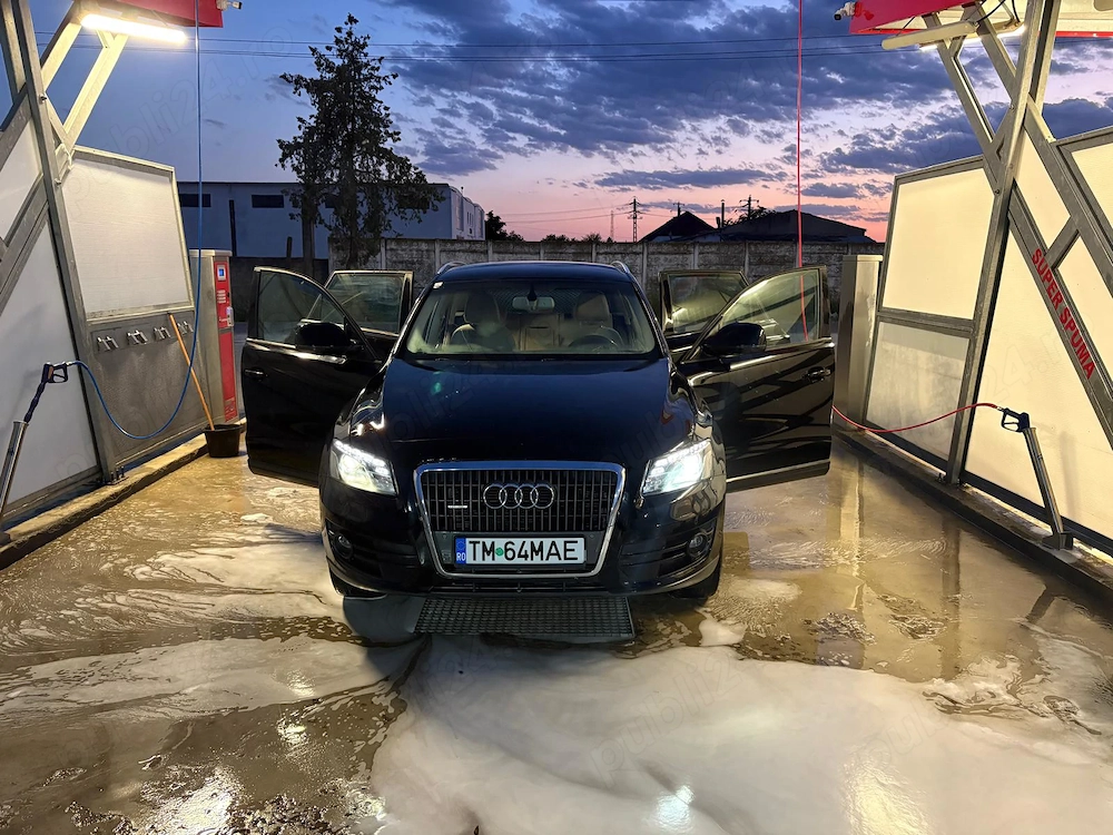 Vând sau schimb audi q5 . Preț 5.500 euro