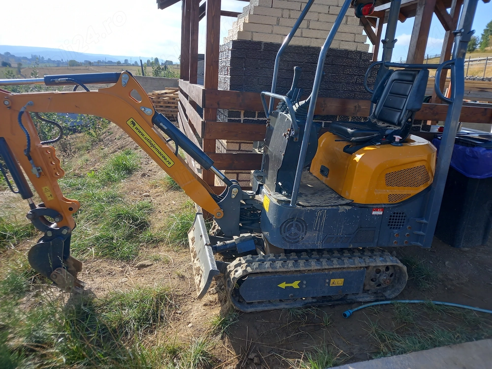 Mini excavator macao stx11