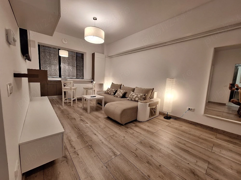 Închiriez studio Bulevardul Dem Rădulescu 