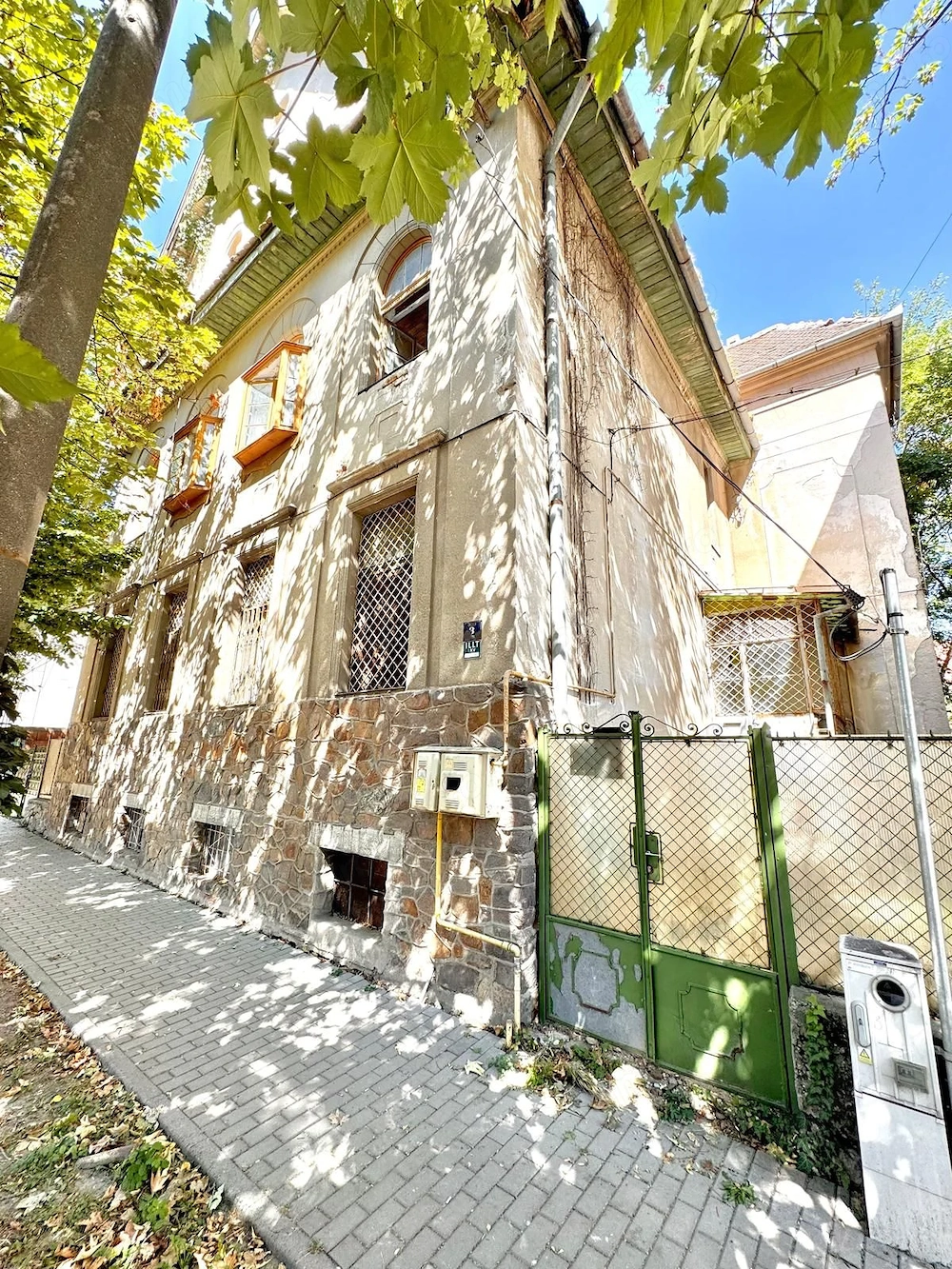 Casa Individuala de vanzare – Comision 0% - 751 teren - Zona 0