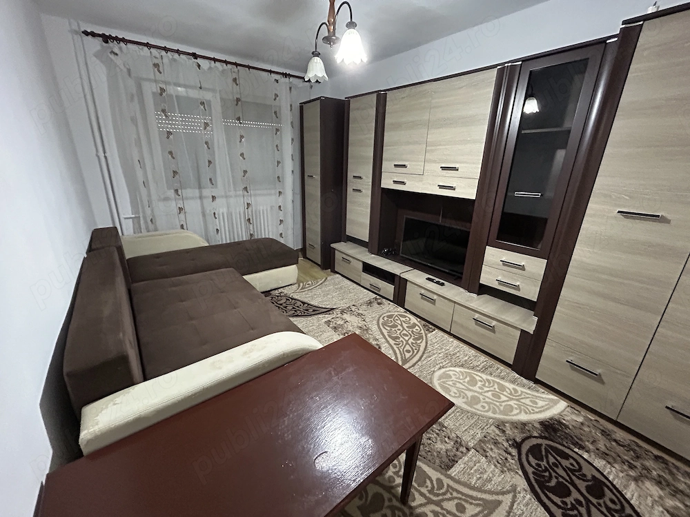 Inchiriez apart.2 cam.modern, totul nou,foarte ingrijit, central,intre Kaufland si Intim