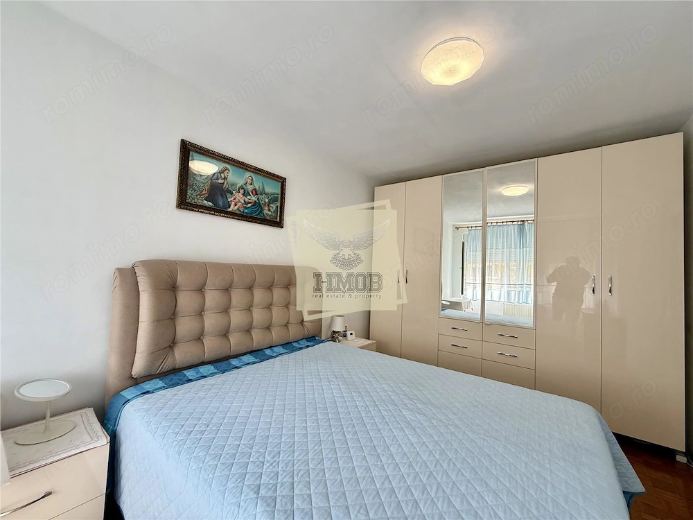 Apartament renovat 2 camere decomandat pe Mihai Viteazul