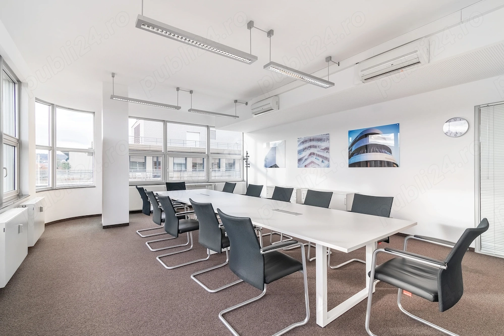 Acces all-inclusive la un spațiu de birou profesional pentru 15 persoane în Regus City Centre 