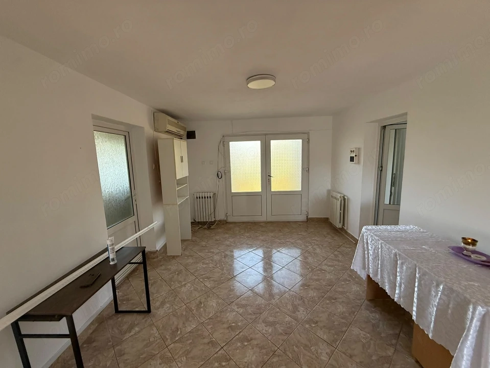 Apartament de închiriat în vilă – Zona Avram Iancu, 3 camere, nemobilat