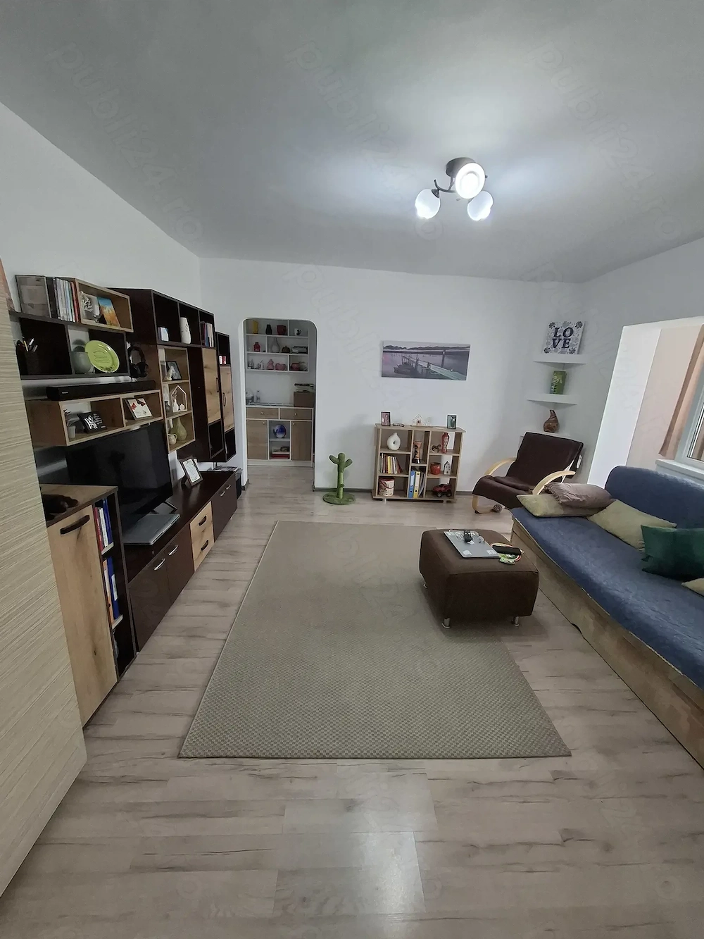 Vând urgent apartament cu 3 camere confort 1 semidecomandat 