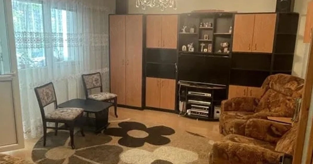 Stdenta Caut Colega ptr Inchiriat  Apartament 2 camere in 2. Exclus Baieti