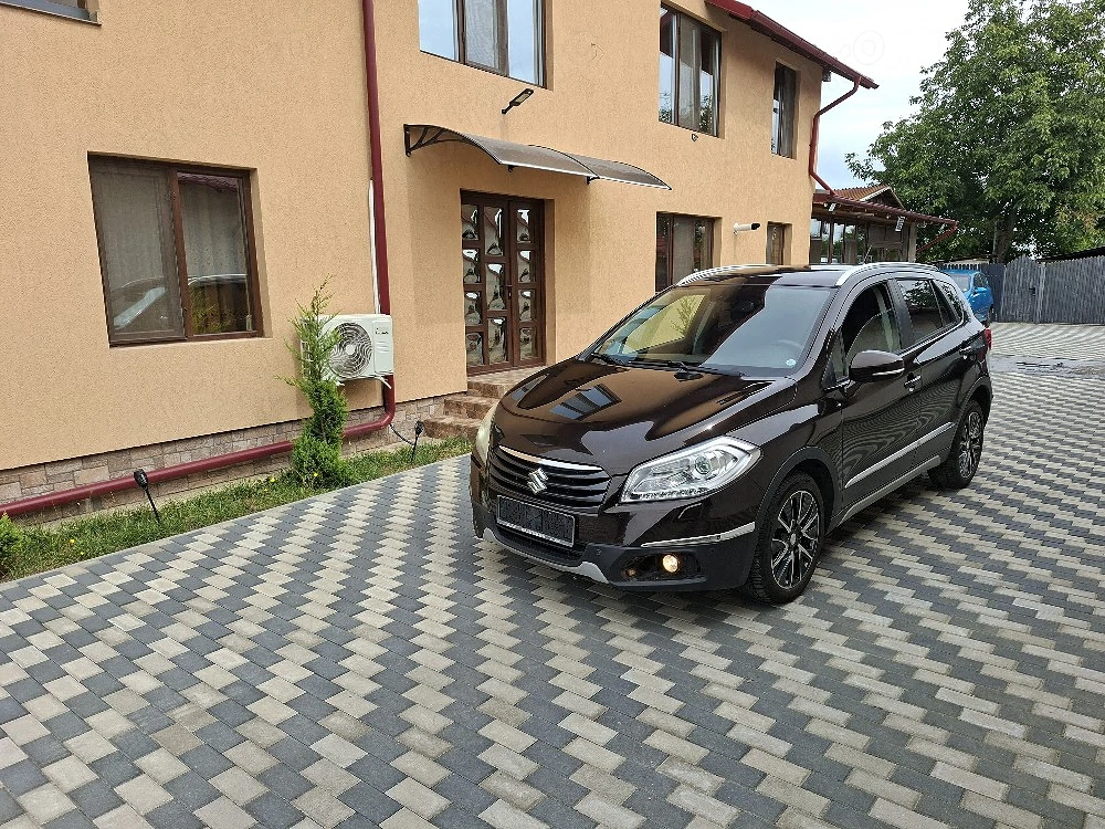 Suzuki Cross
