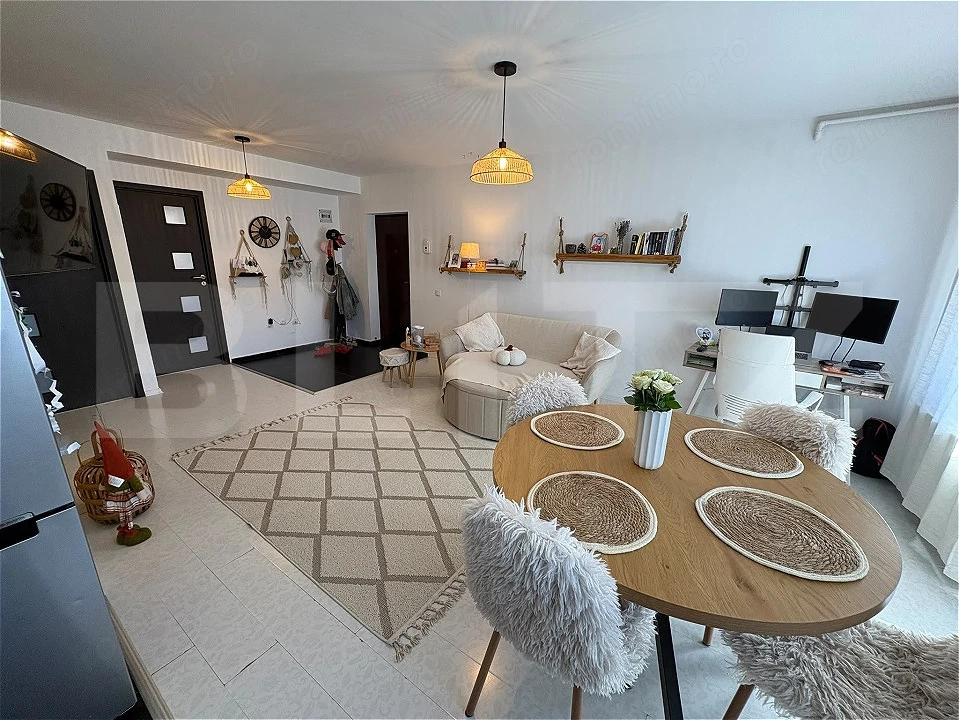 Apartament 3 camere, 64 mp, parcare inclusa, zona Sub Cetate