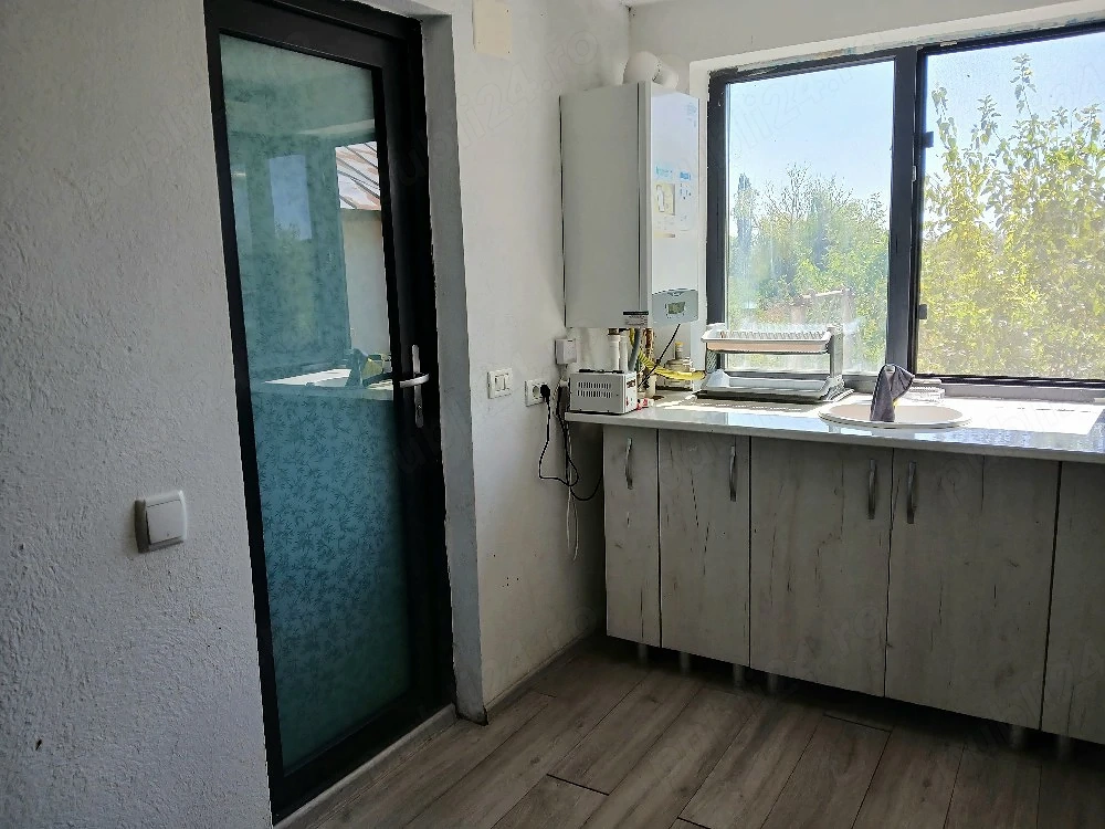 Casa de vanzare - gata de mutat.