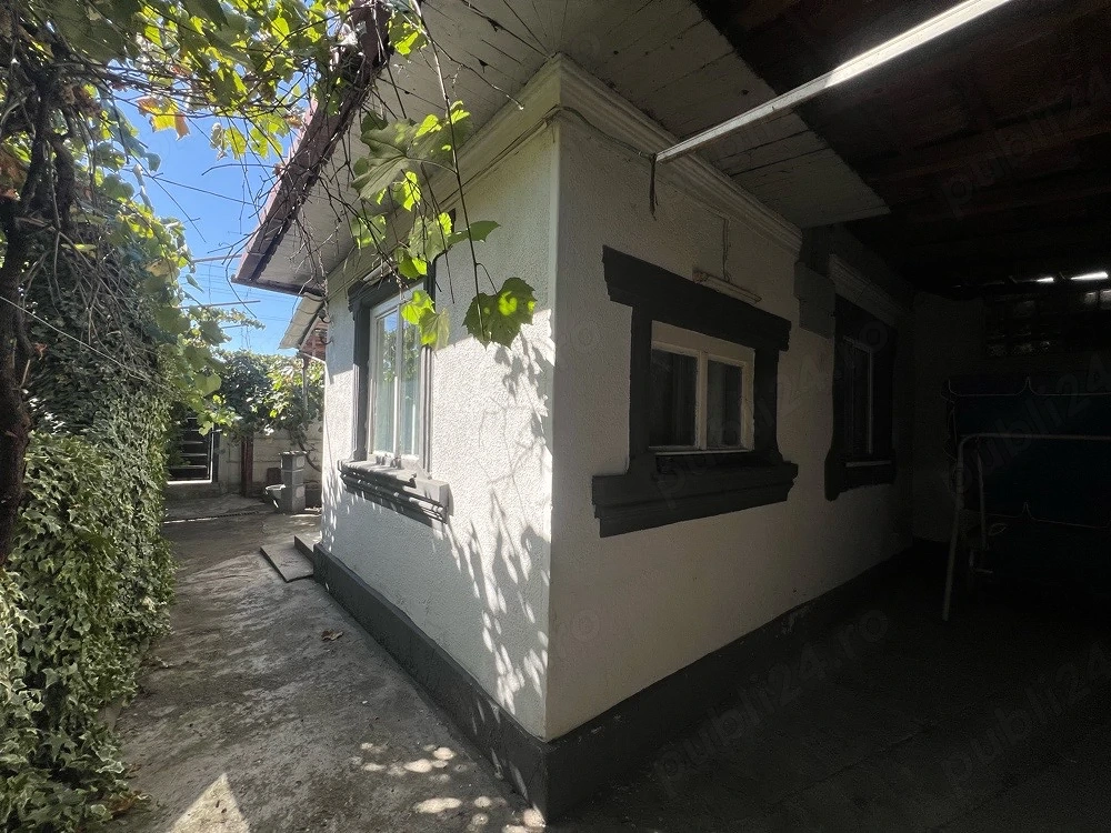 vand casa in Schela 
