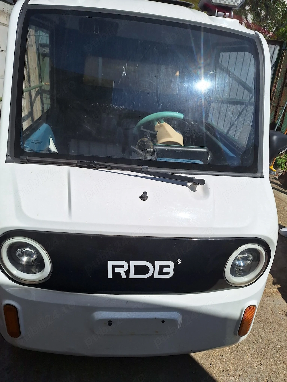 masina electrica autoutilitara rdb