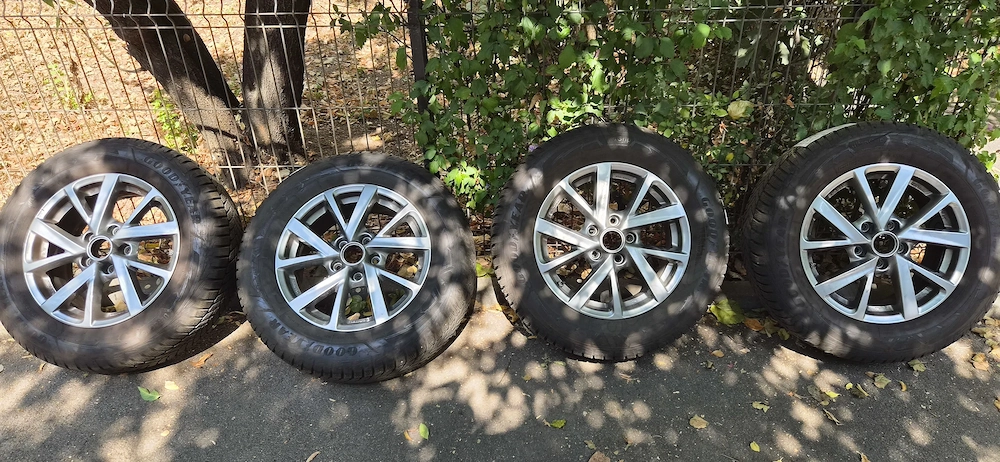 Roti Mazda Cx30