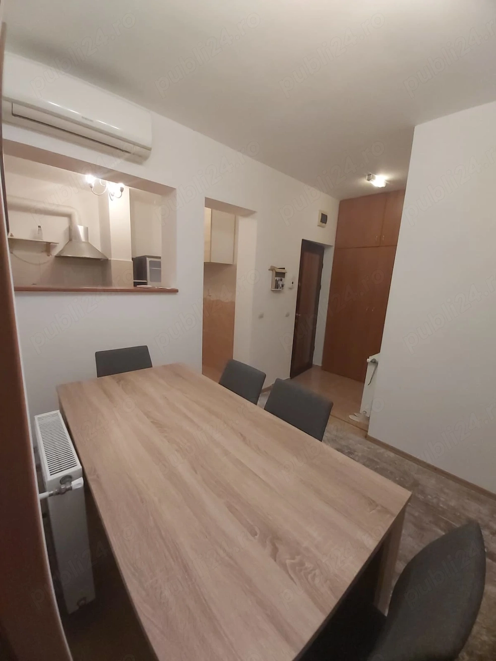 Inchiriez apartament 3 camere