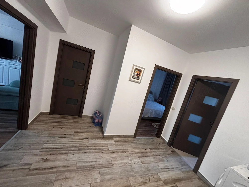 Proprietar vand apartament la etajul 1 Bloc nou