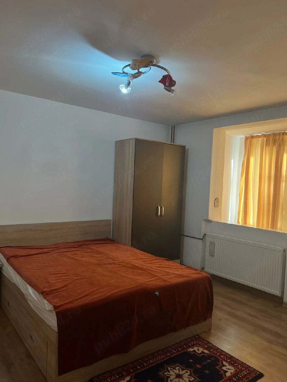Dau în chirie apartament 