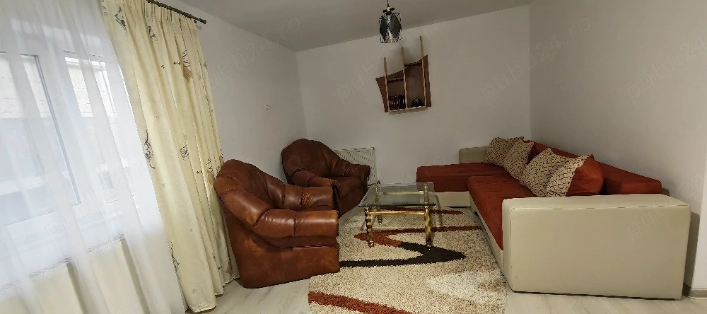 Închiriez Apartament!