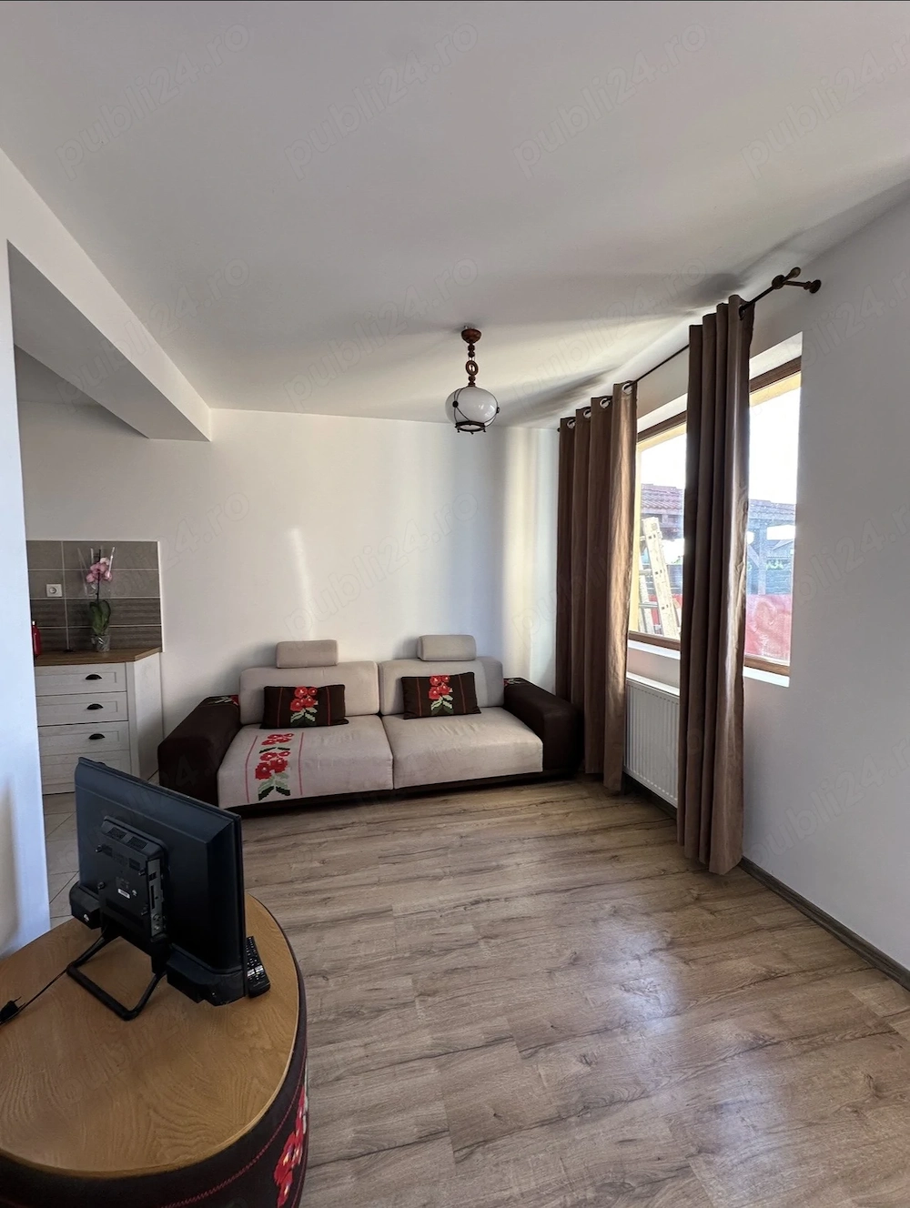 Închiriere Casă Tip Duplex - Sânpetru 