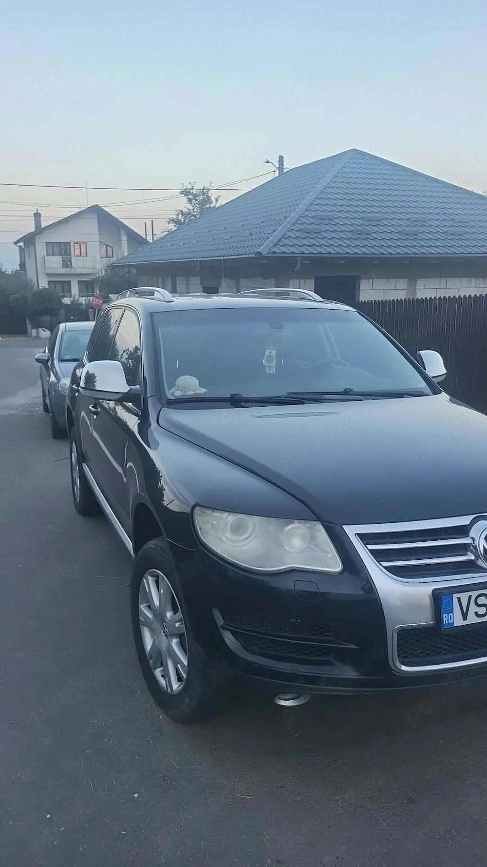 Vand tuareg 3.0 7L casa an 2010 