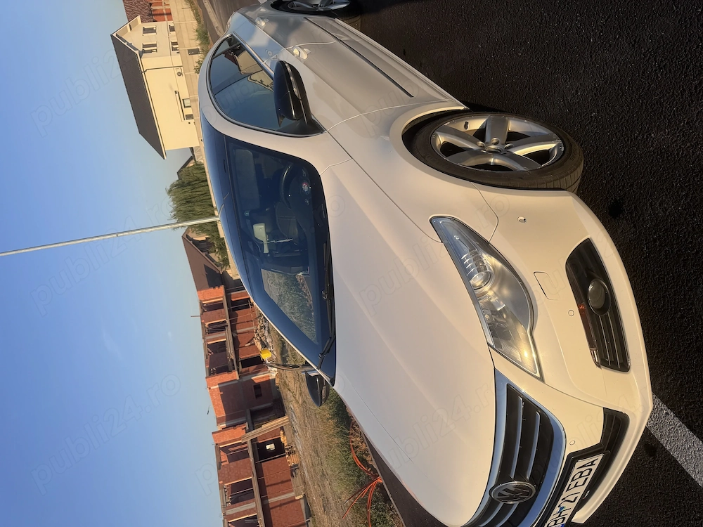  Volkswagen Passat CC                                      
