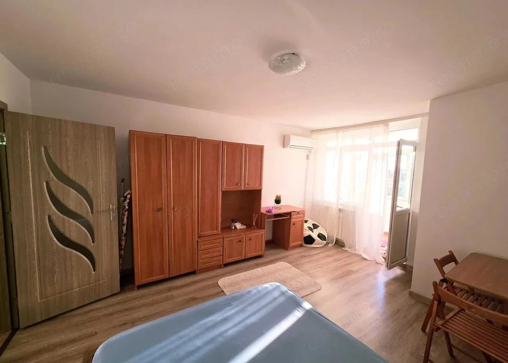 Apartament 1 camera, Tatarasi, 2 Baieti, la 15min de campusul studentesc Tudor!