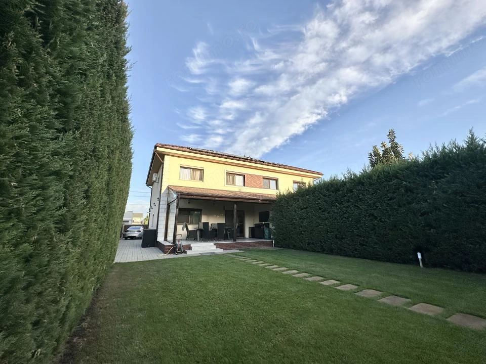 Duplex spatios cu 4 camere | Zid dublu | Panouri fotovoltaice - Mosnita
