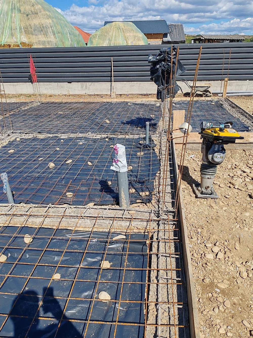 executăm lucrari in construcții 