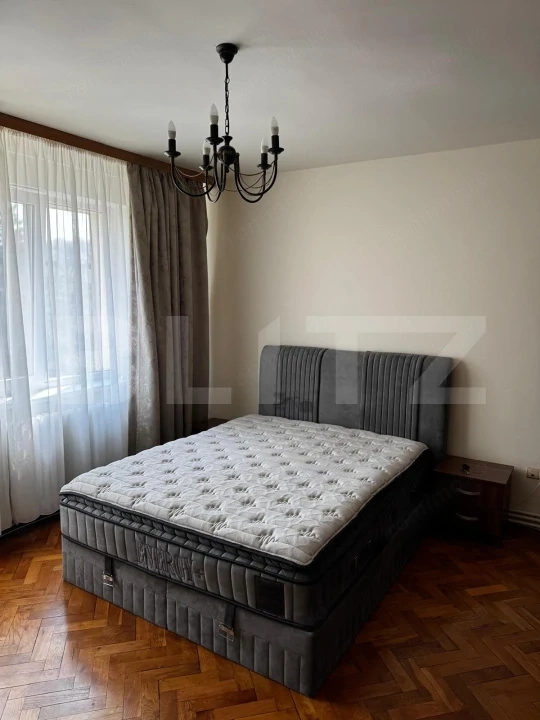 Apartament 3 camere - decomandat - Zona Plopilor - Garaj