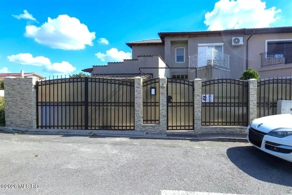 Techirghiol - Centru, casa tip duplex P+M, lot 293 mp si 154 mp utili!