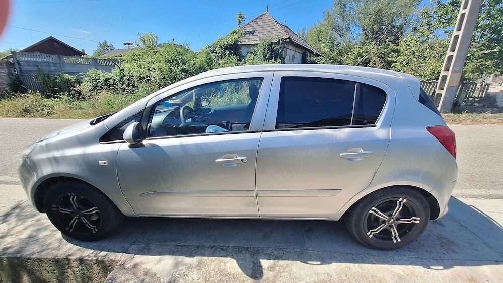 Opel CORSA D 1.4 Twinport benzina din 2007