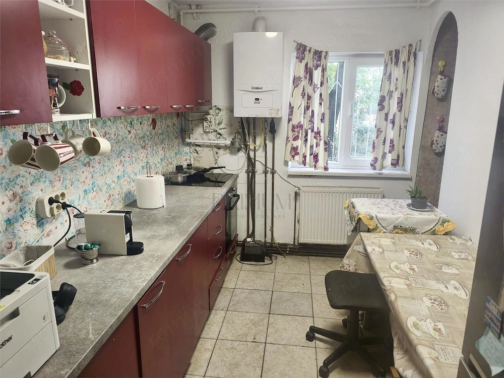 Soarelui, apartament 2 camere, decomandat, centrala proprie