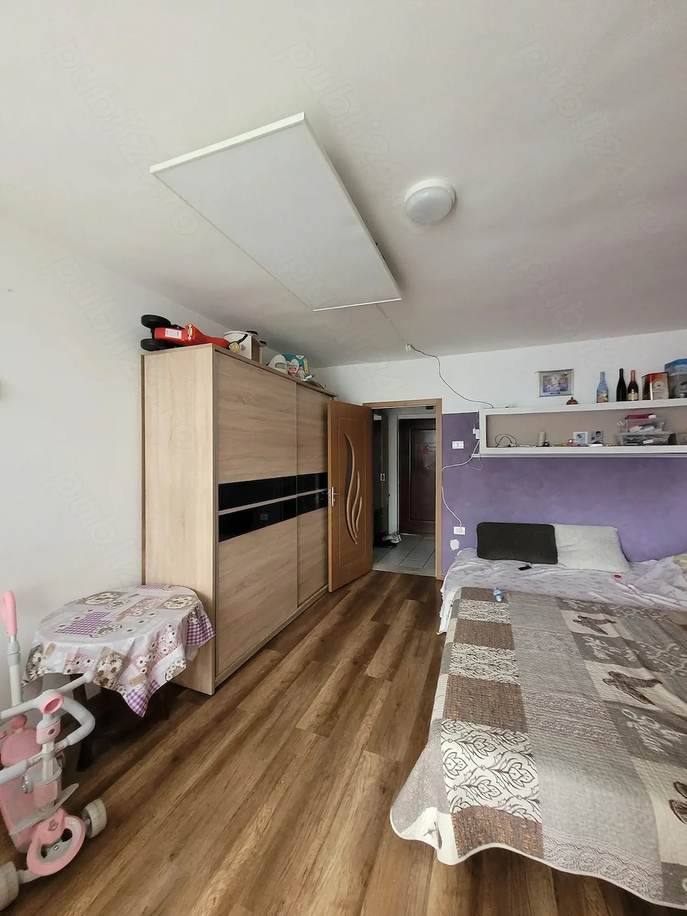 Proprietar vând garsoniera 61.800 euro