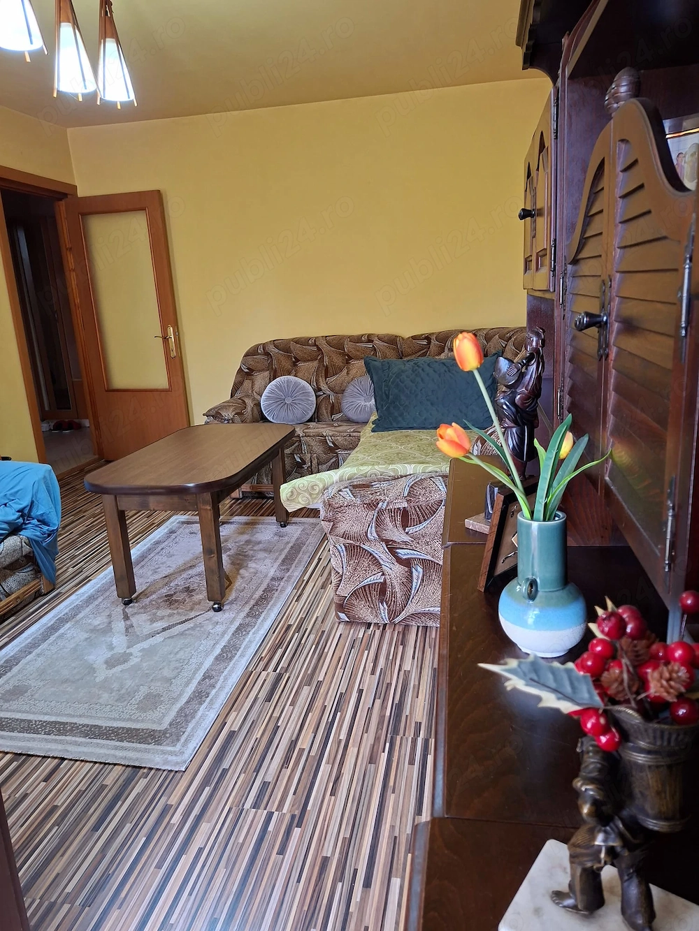 3 camere decomandate ,toate utilitatile, centrala pe gaze,pereti indreptati ,AC ,partial mobilat