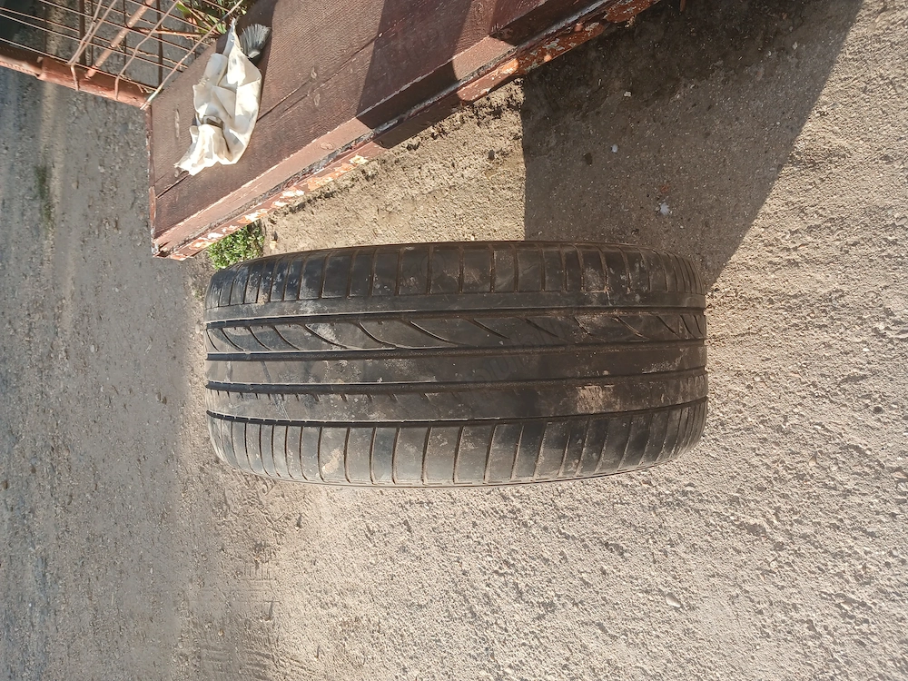 5 roti cu genți 255/50R19 700 lei buc neg