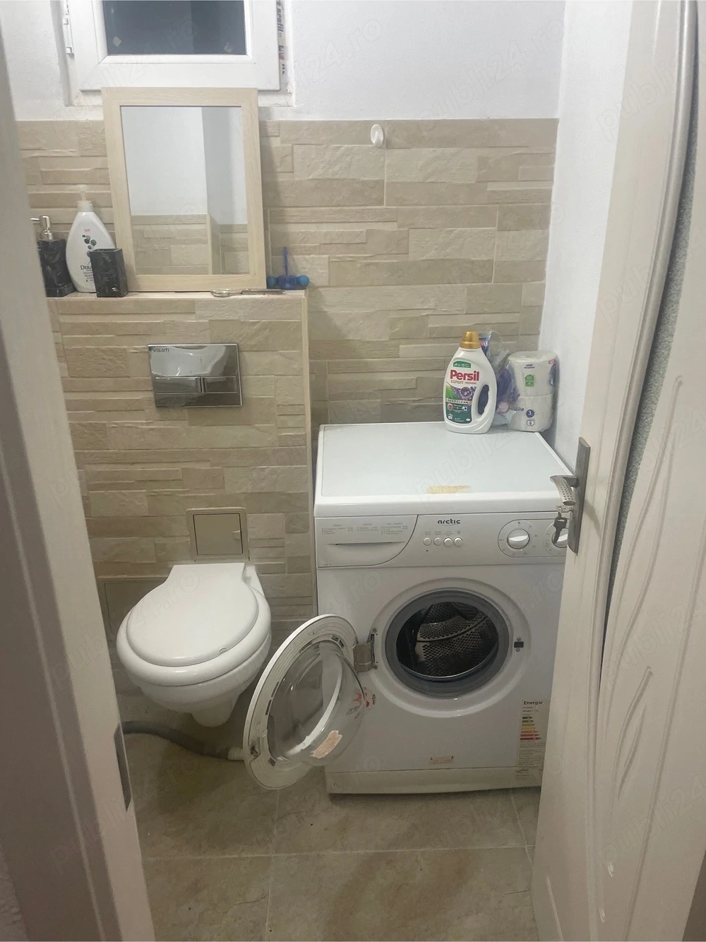 inchiriez apartament 4 camere